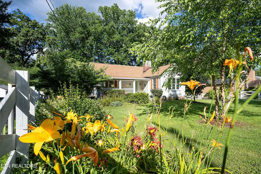 5444 Briercliff Rd, Knoxville, TN 37918 - #3