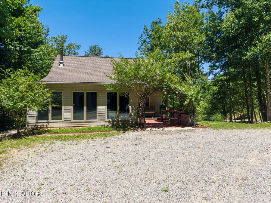 1042 Old Oliver Rd, Walland, TN 37886 - #2