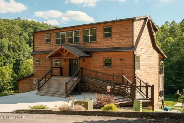 3036 Cloudburst Drive, Sevierville, TN 37862
