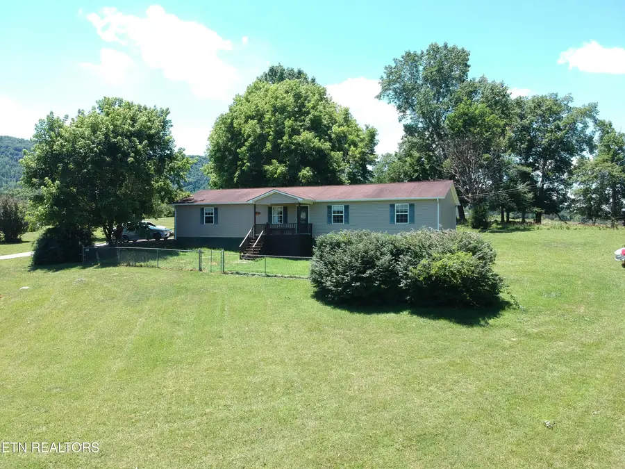 177 Helen Lane, Tazewell, TN 37879 - #3