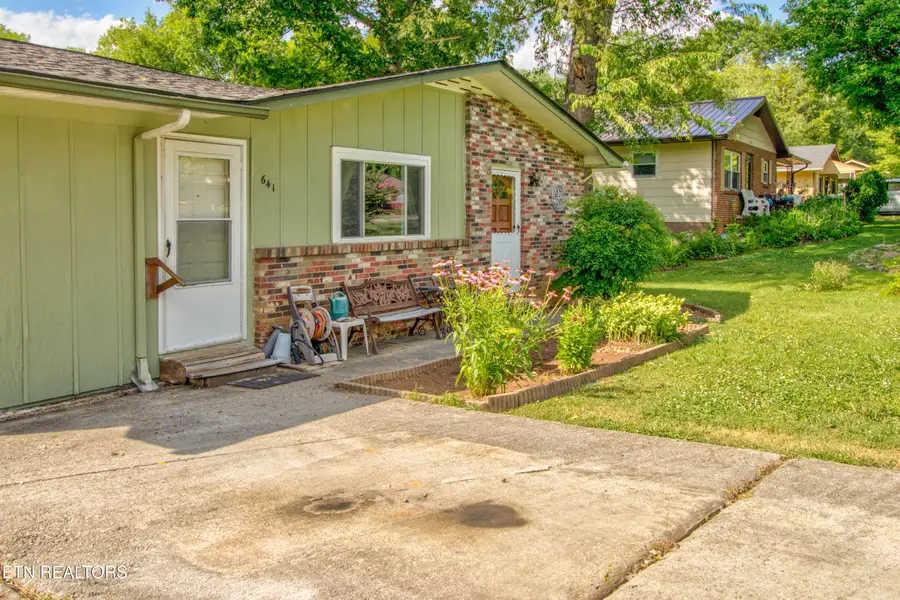 641 Garfield St, Alcoa, TN 37701 - #2
