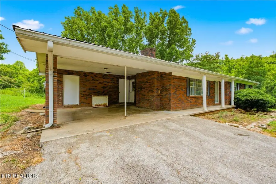 249 Old Cades Cove Rd, Townsend, TN 37882 - #2