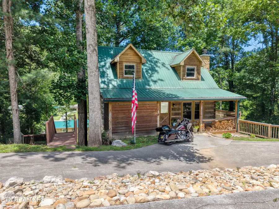 124 E Leatherwood Drive, Walland, TN 37886 - #3