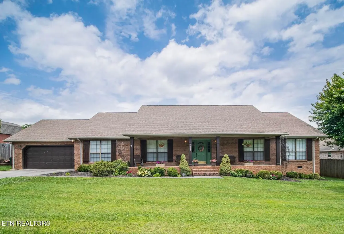 1306 Raulston Rd, Maryville, TN 37803 - #1