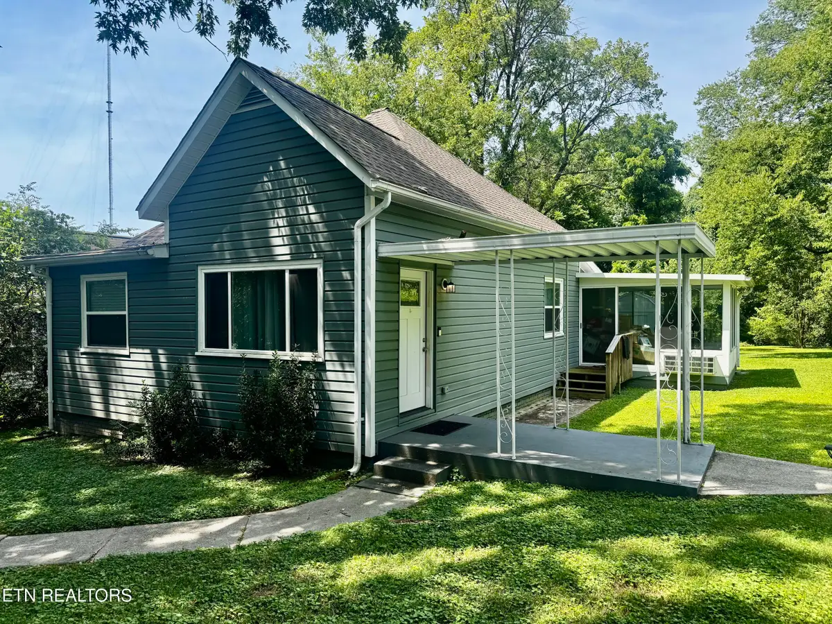 4201 Coster Rd, Knoxville, TN 37912 - #1