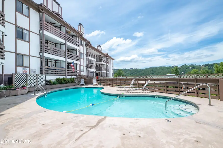 616 Turkey Nest Rd #UNIT 206, Gatlinburg, TN 37738 - #2