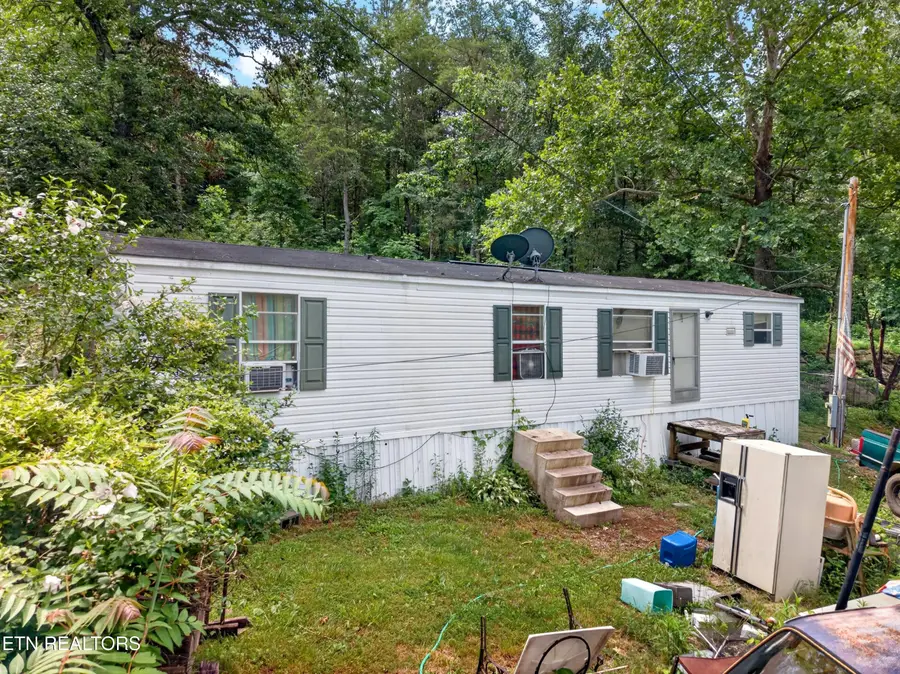 2087 Bullen Valley Rd, Thorn Hill, TN 37881 - #3