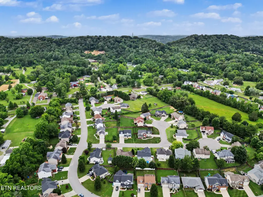 5926 Gray Gables Drive, Knoxville, TN 37931 - #3