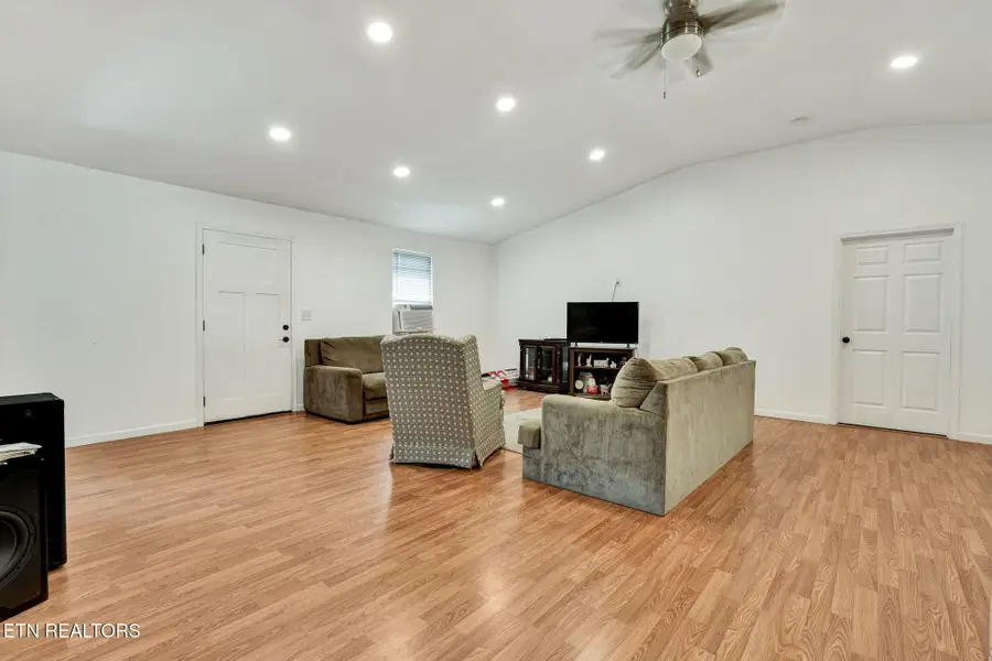200 Queens Lane, Decatur, TN 37322 - #2
