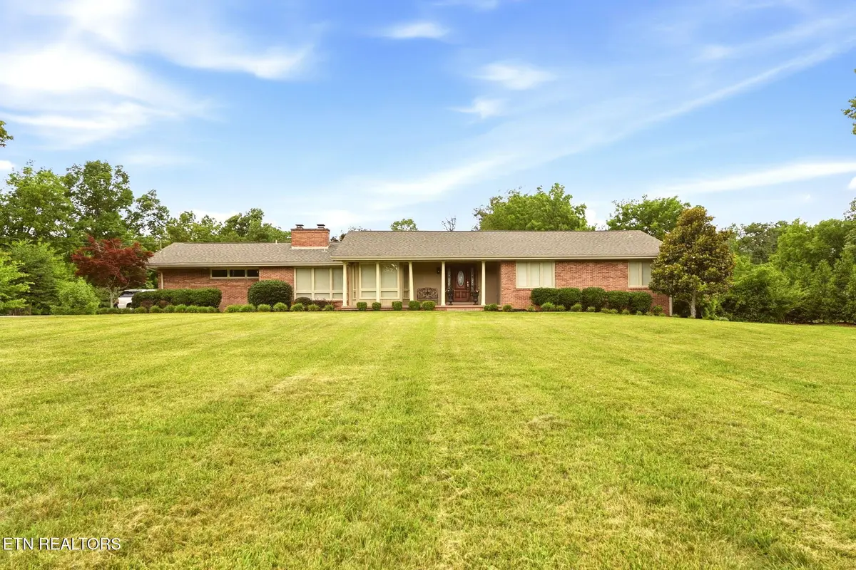 605 S Charles G Seivers Blvd, Clinton, TN 37716 - #1