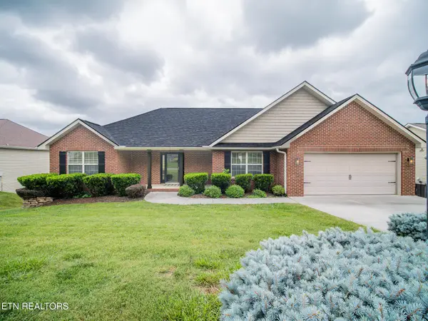 8113 Cambridge Gables Lane, Knoxville, TN 37938