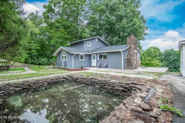 285 Vanover Lane, Jacksboro, TN 37757