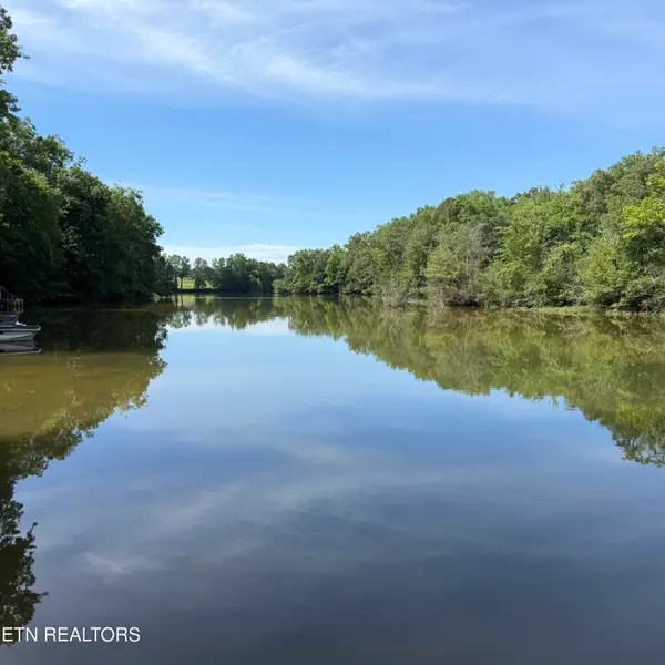 104 Azalea Circle, Harriman, TN 37748