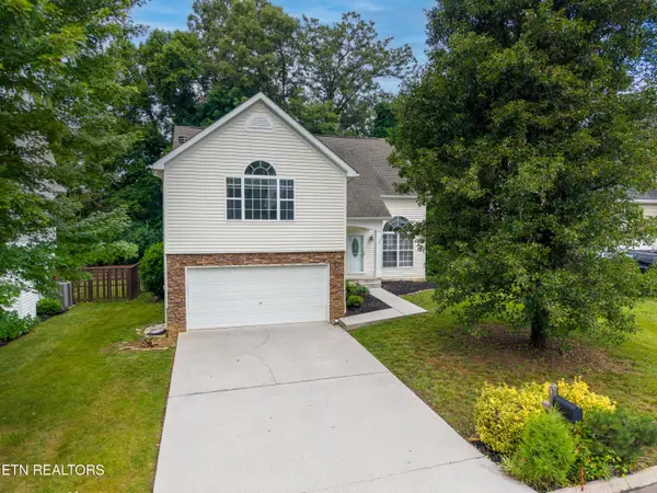 929 Station View Rd, Knoxville, TN 37919