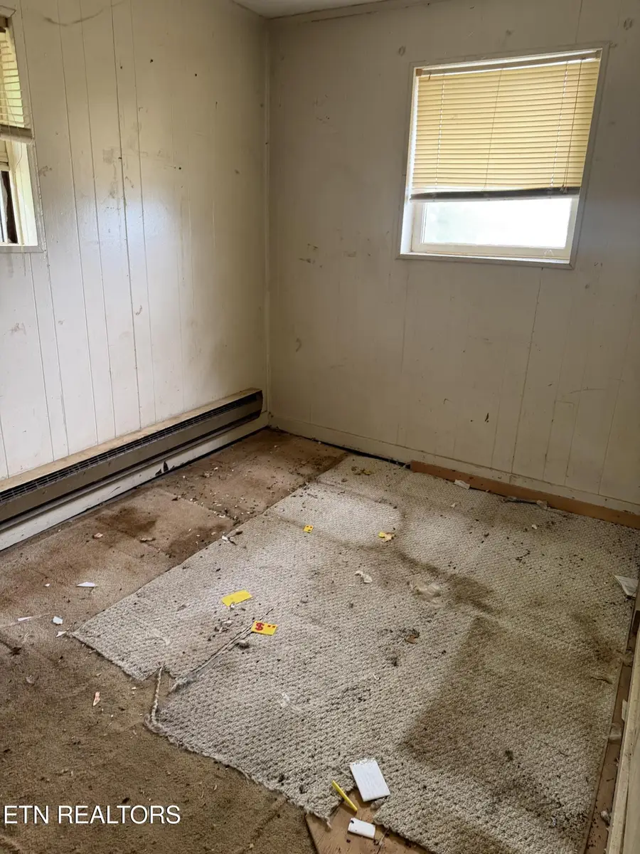 2821 Cecil Ave, Knoxville, TN 37917 - #2