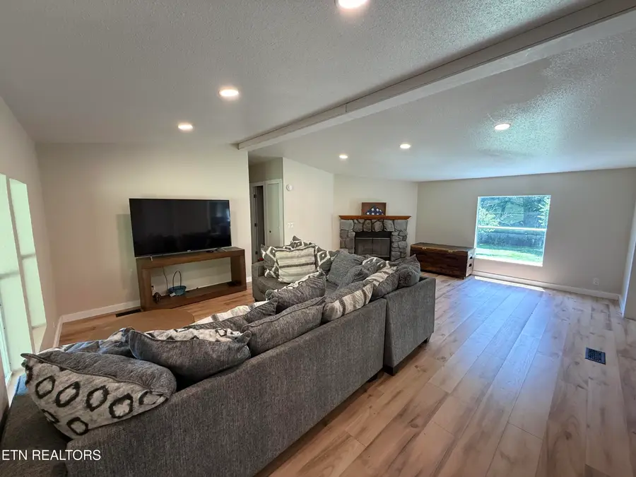 8302 Chauvin Lane, Corryton, TN 37721 - #2