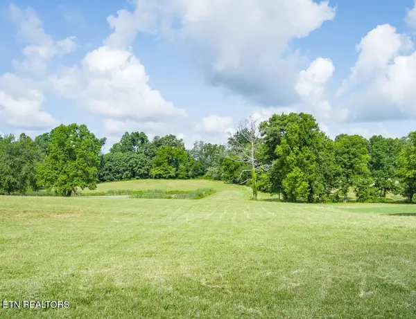 2390 Bowser Rd, Cookeville, TN 38506