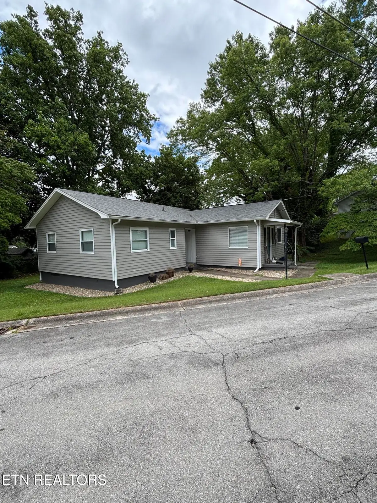 107 Porter Rd, Oak Ridge, TN 37830 - #1