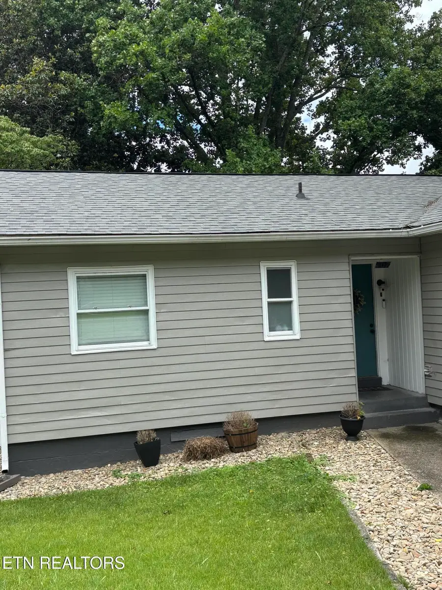 107 Porter Rd, Oak Ridge, TN 37830 - #2