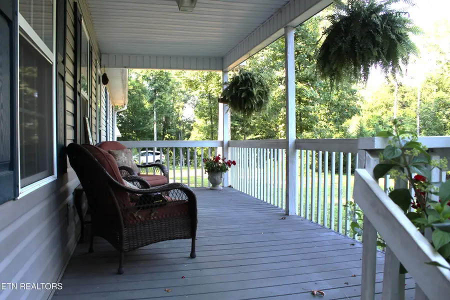 4433 Unitia Rd, Lenoir City, TN 37772 - #3