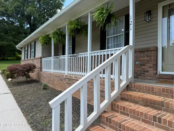 121 Inman Rd, Sweetwater, TN 37874