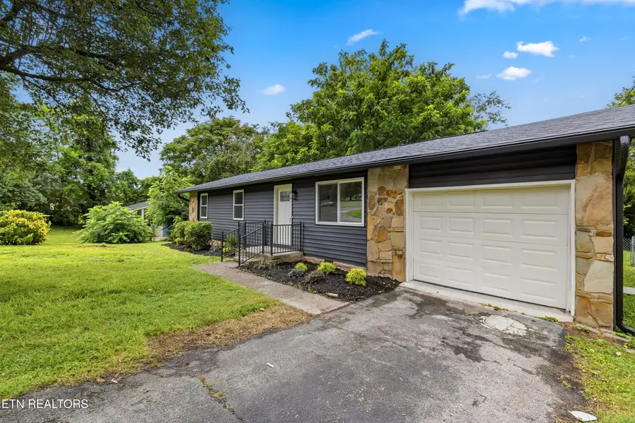 1715 Ambling Lane, Knoxville, TN 37912 - #2