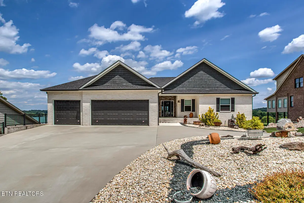 205 Waters Edge Way, Lenoir City, TN 37771 - #1