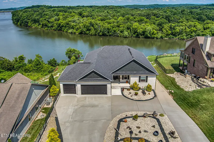 205 Waters Edge Way, Lenoir City, TN 37771 - #2