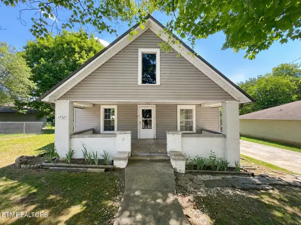 1732 N Wright Rd, Alcoa, TN 37701