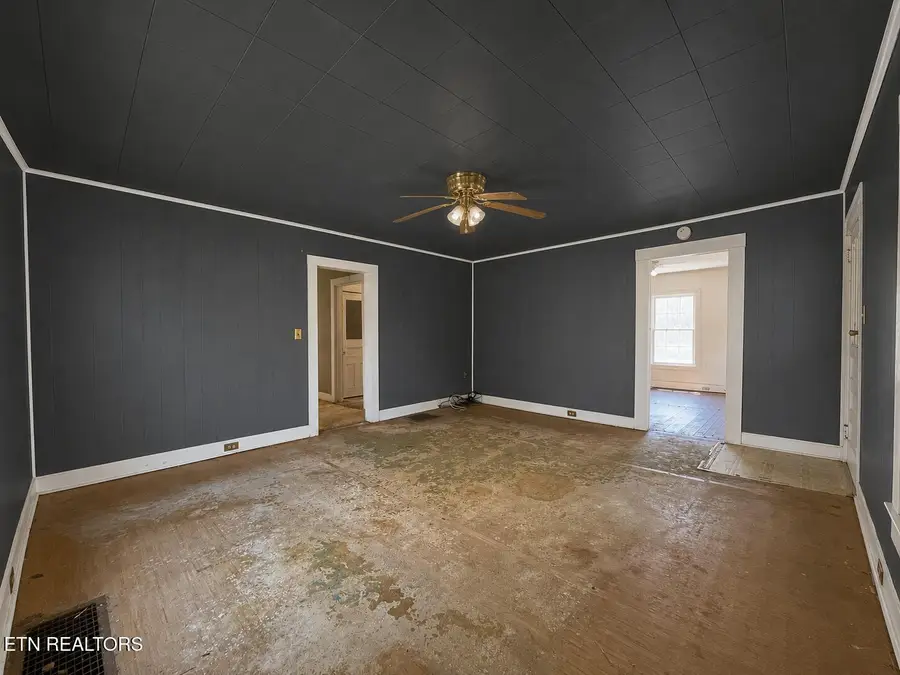 1732 N Wright Rd, Alcoa, TN 37701 - #3