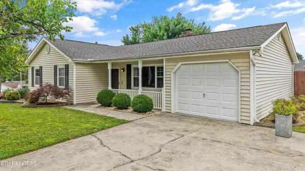 1304 Graycreek Lane, Knoxville, TN 37923