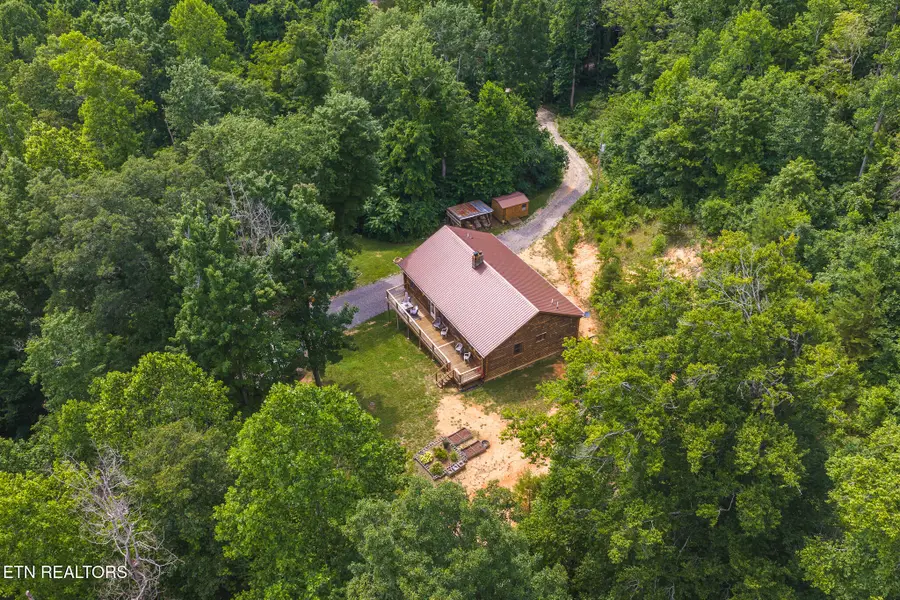 2733 Rackum Rd, Thorn Hill, TN 37881 - #2