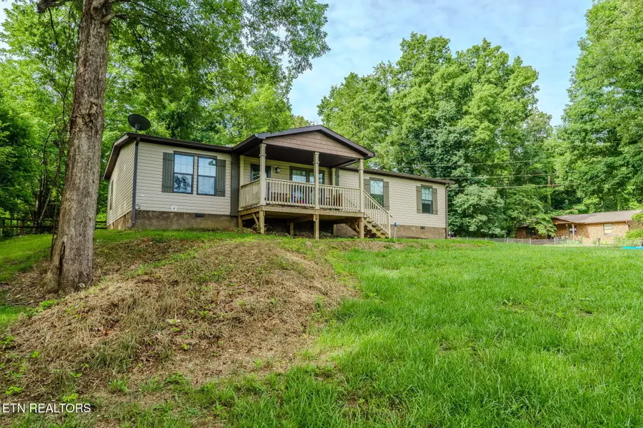 938 Mountain View St, Pigeon Forge, TN 37863 - #2