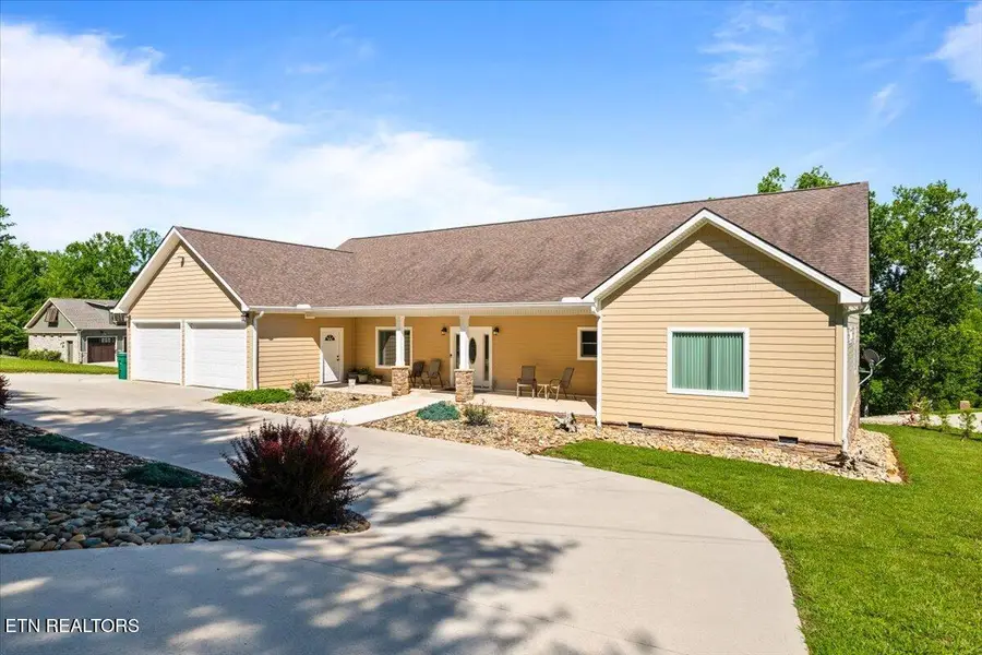 1380 E Norris Point Rd, Lafollette, TN 37766 - #2