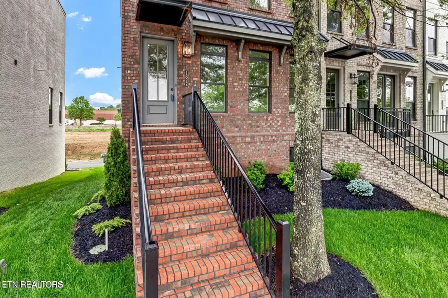 1822 Thunderhead Rd, Knoxville, TN 37922 - #2