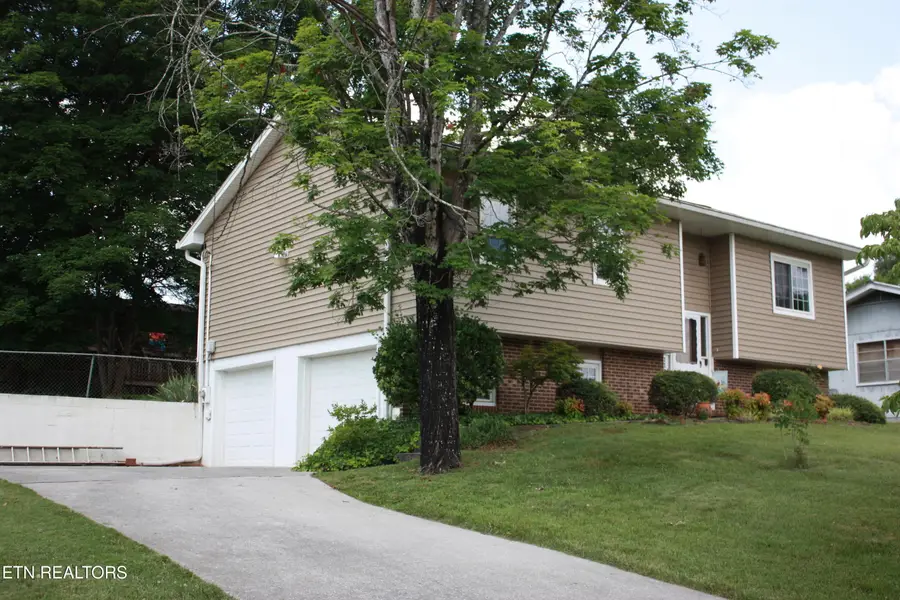 7709 Windsong Rd, Powell, TN 37849 - #3