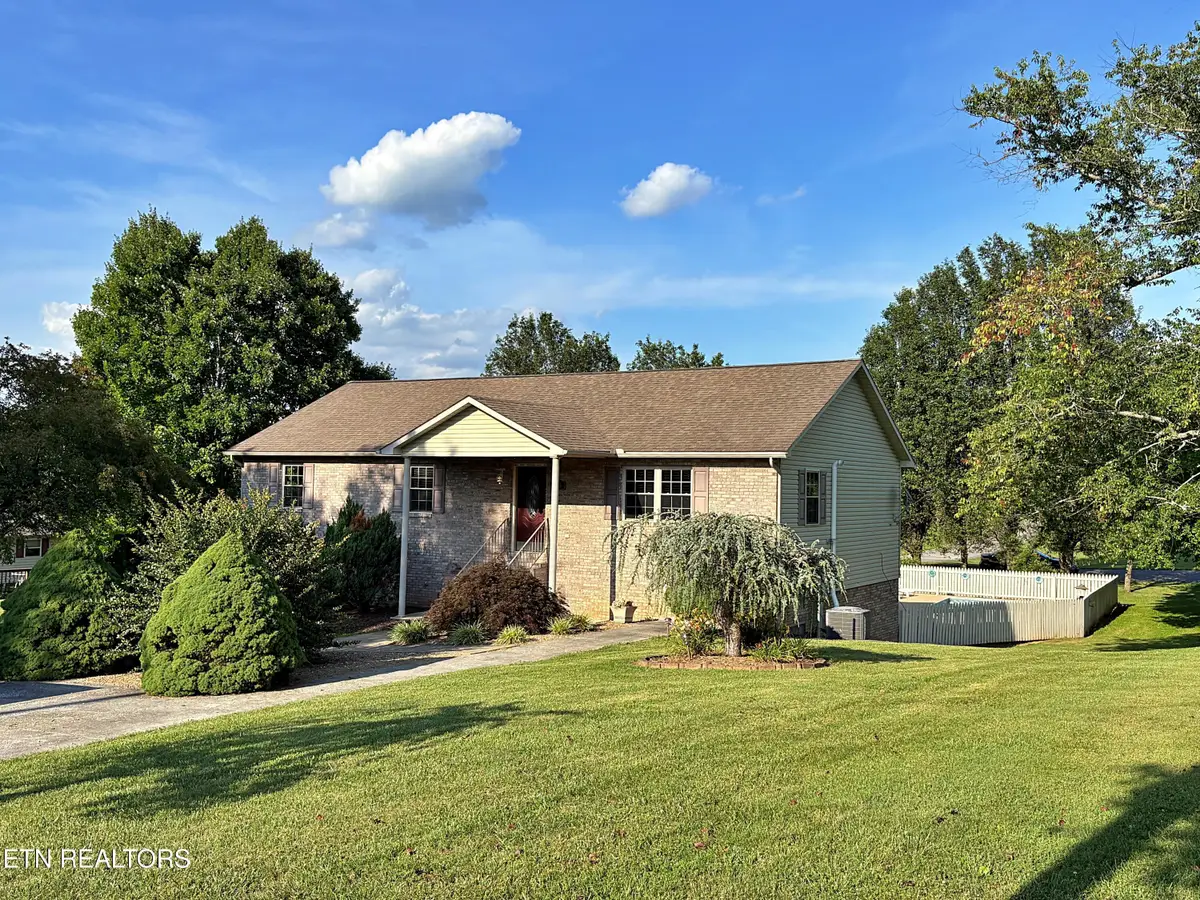 215 Courtney Circle, Cumberland Gap, TN 37724 - #1