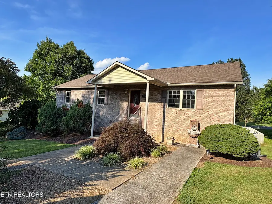 215 Courtney Circle, Cumberland Gap, TN 37724 - #2