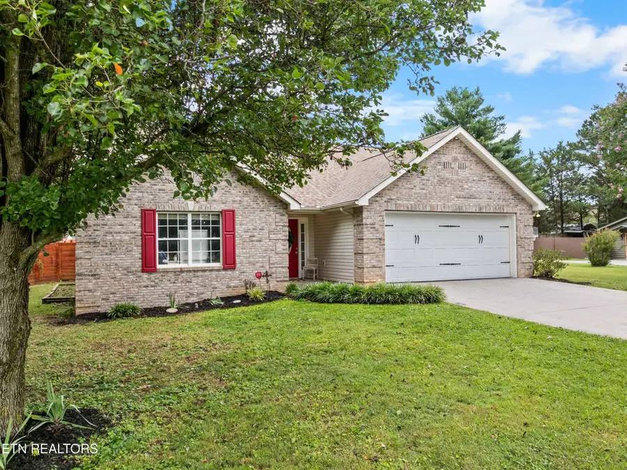 155 Ruth St, Corryton, TN 37721 - #2