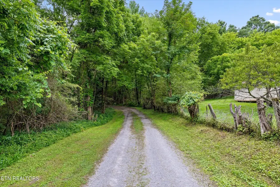 1906 Spradling Rd, Soddy Daisy, TN 37379 - #3
