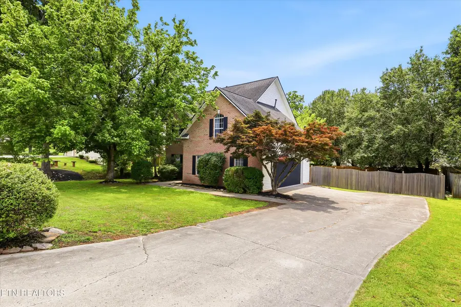 2376 Conners Creek Circle, Knoxville, TN 37932 - #2