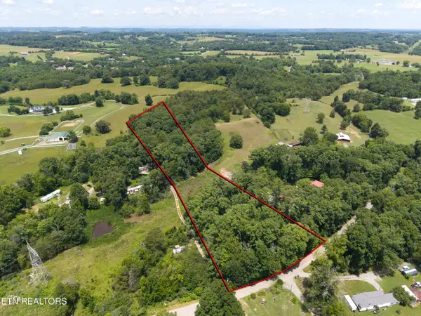 1919 Reagan Mill Rd, Maryville, TN 37803