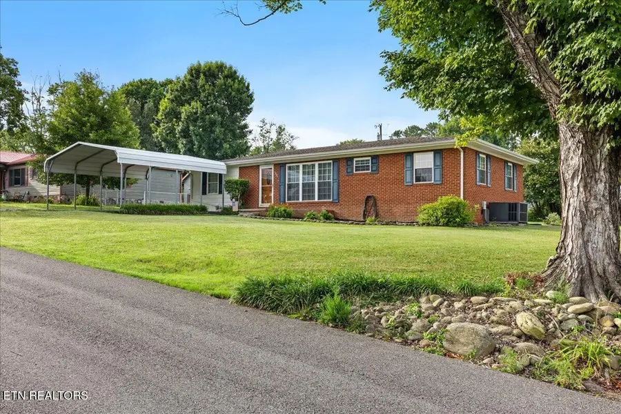 1231 Morgan St, Athens, TN 37303 - #3