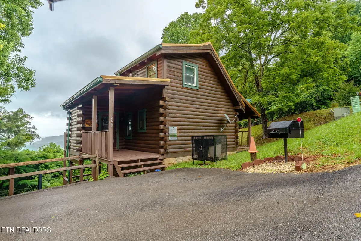 2541 Bobcat Way, Sevierville, TN 37862 - #1