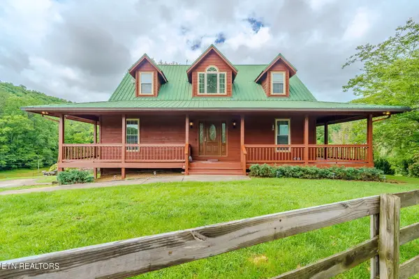 1602 Cove Crest Drive, Sevierville, TN 37862