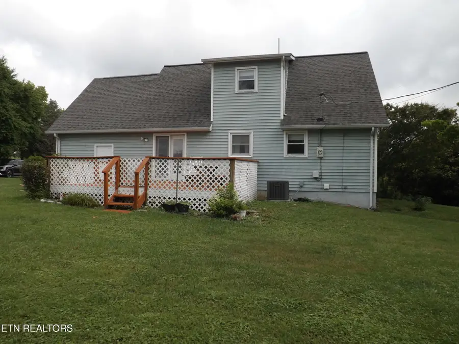 590 Cave Springs Rd, Tazewell, TN 37879 - #3