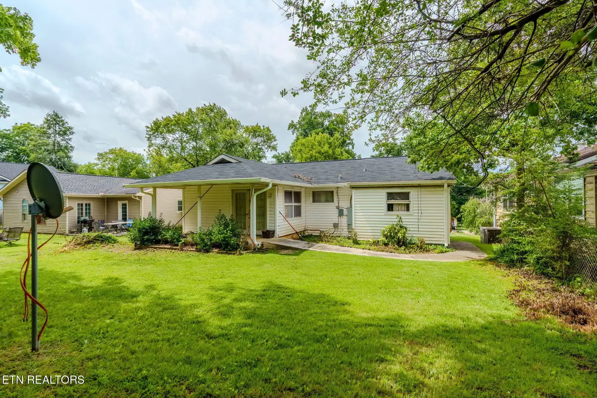 2307 Peachtree St, Knoxville, TN 37920 - #1