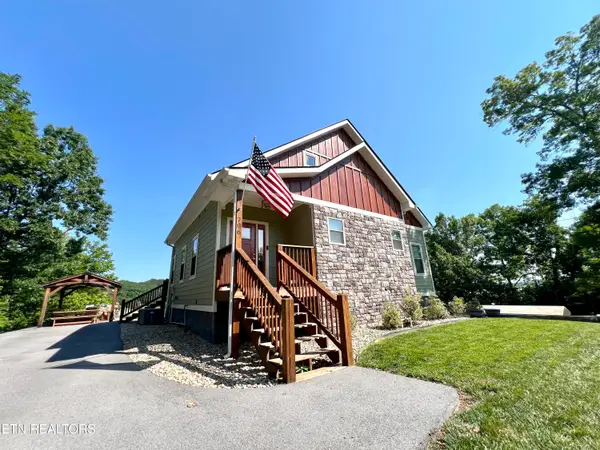 706 Fairgarden Circle, Sevierville, TN 37876
