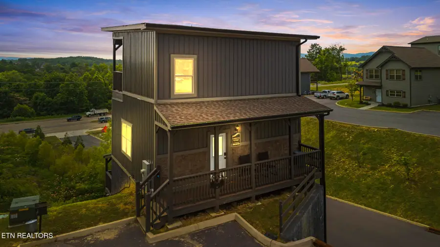 1654 Veterans Blvd #42, Sevierville, TN 37862 - #2
