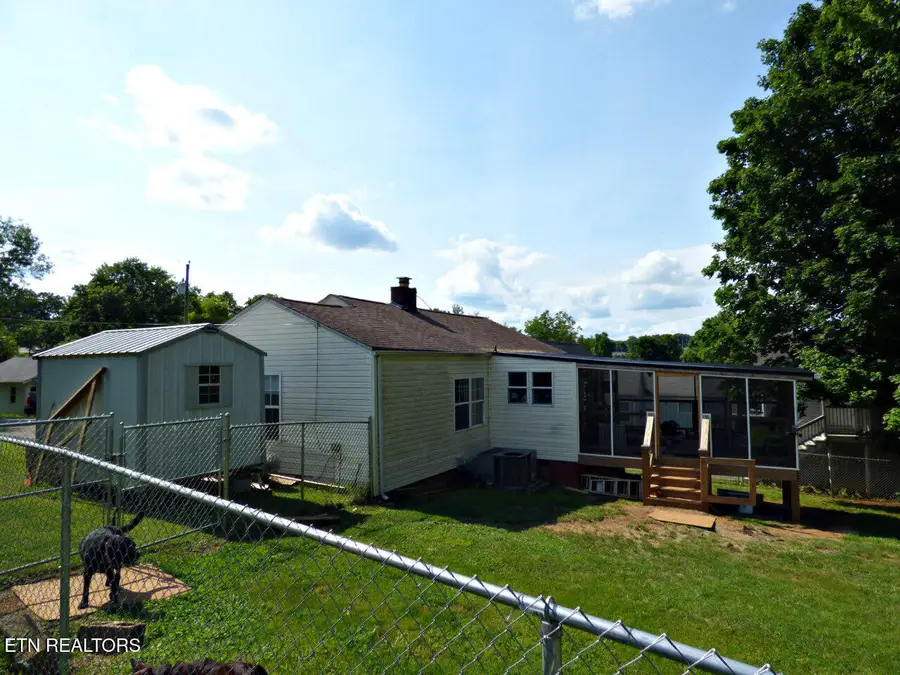 2114 Eastview Ave, Jefferson City, TN 37760 - #3